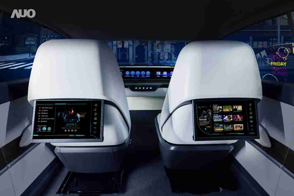 传奇国际新一代Smart Cockpit 2024，，，以Micro LED先进显示技术优势，，创建〝可卷式后座娱乐显示器〞，，仅在互动时才显示出所需画面及信息，，，，扩充更丰富的娱乐和交互信息服务，，获国际奖项荣耀